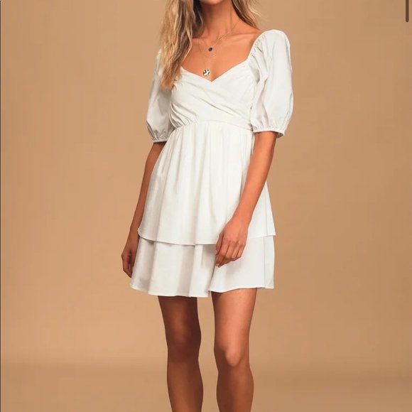 LULUS A Little Romance Ivory Tiered Puff Sleeve Mini Dress size Small - Picture 1 of 8